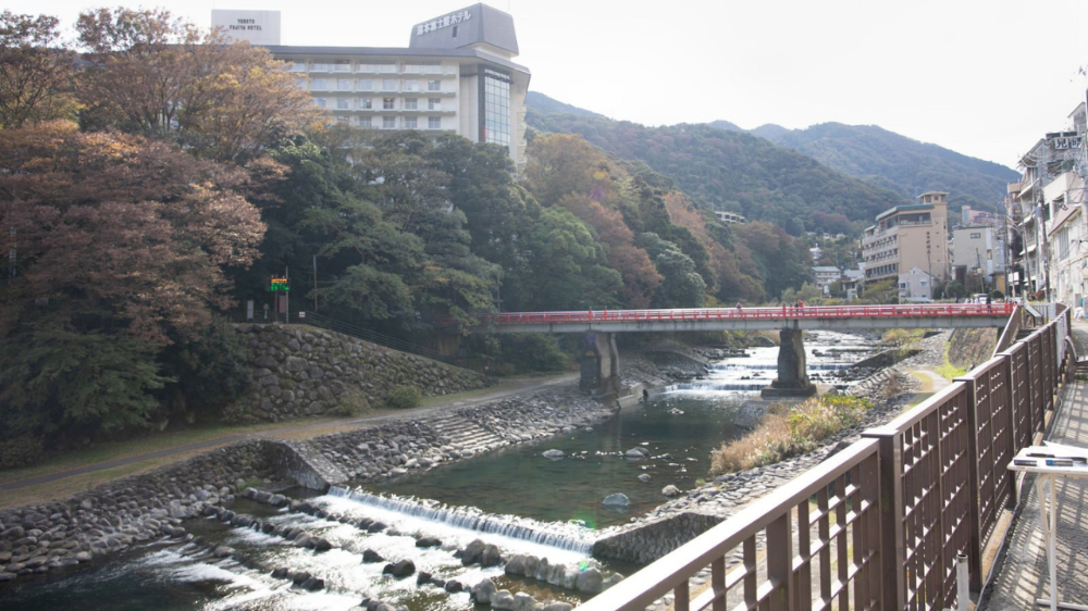 箱根_貸切バス